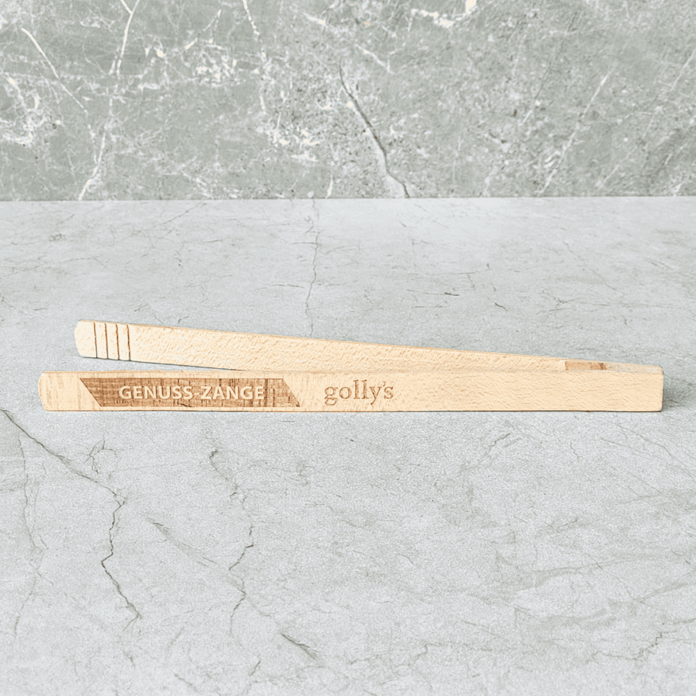 golly's Grillzange aus Buchenholz mit Gravur "Genuss-Zange"